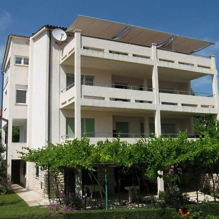 Apartment Petrinic V Pula Exterior photo