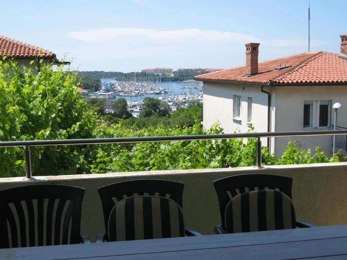 Apartment Petrinic V Pula Exterior photo