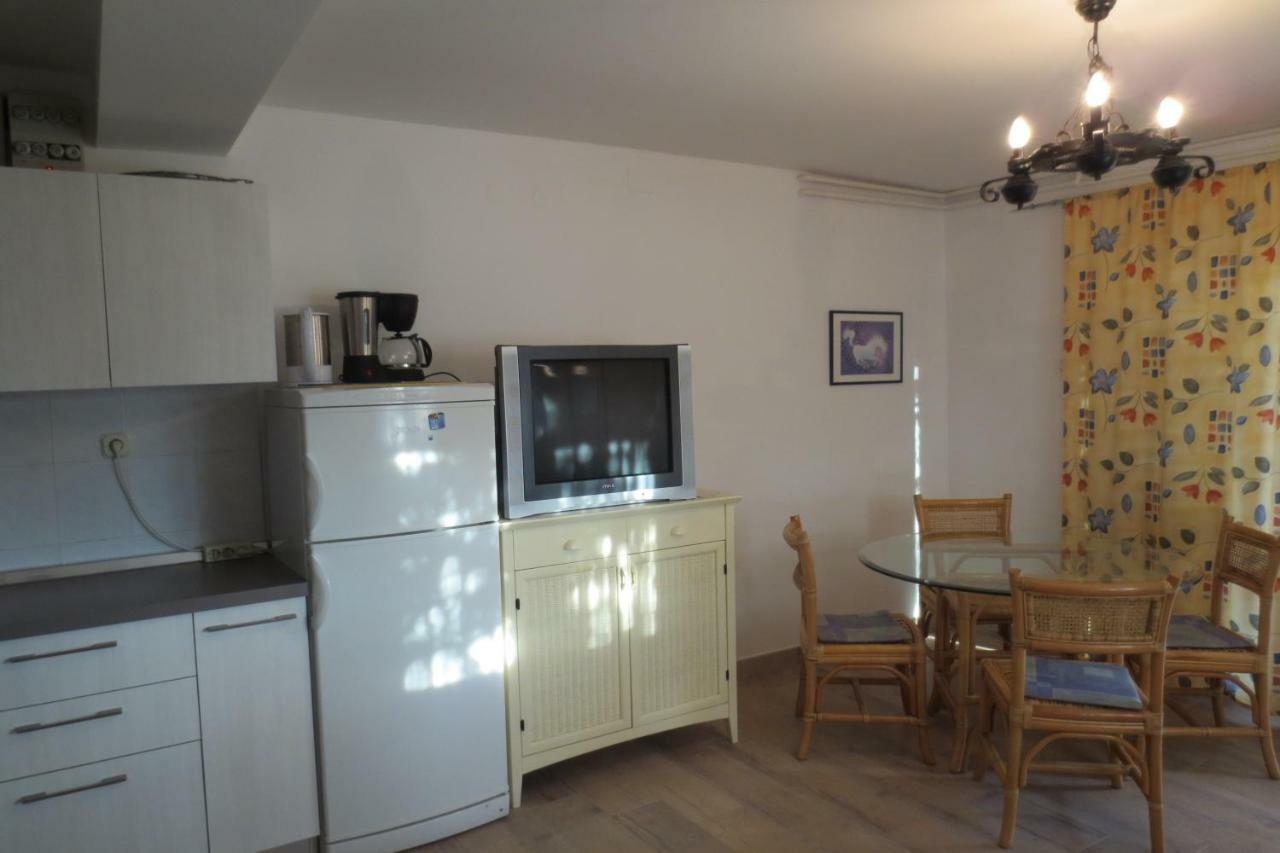 Apartment Petrinic V Pula Exterior photo