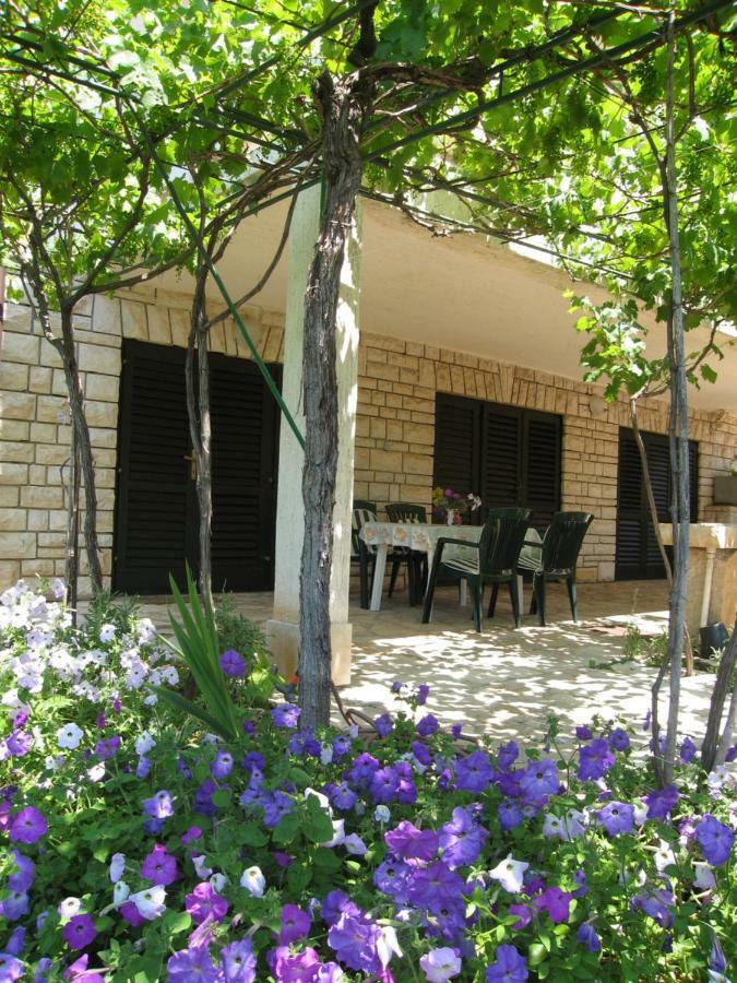 Apartment Petrinic V Pula Exterior photo