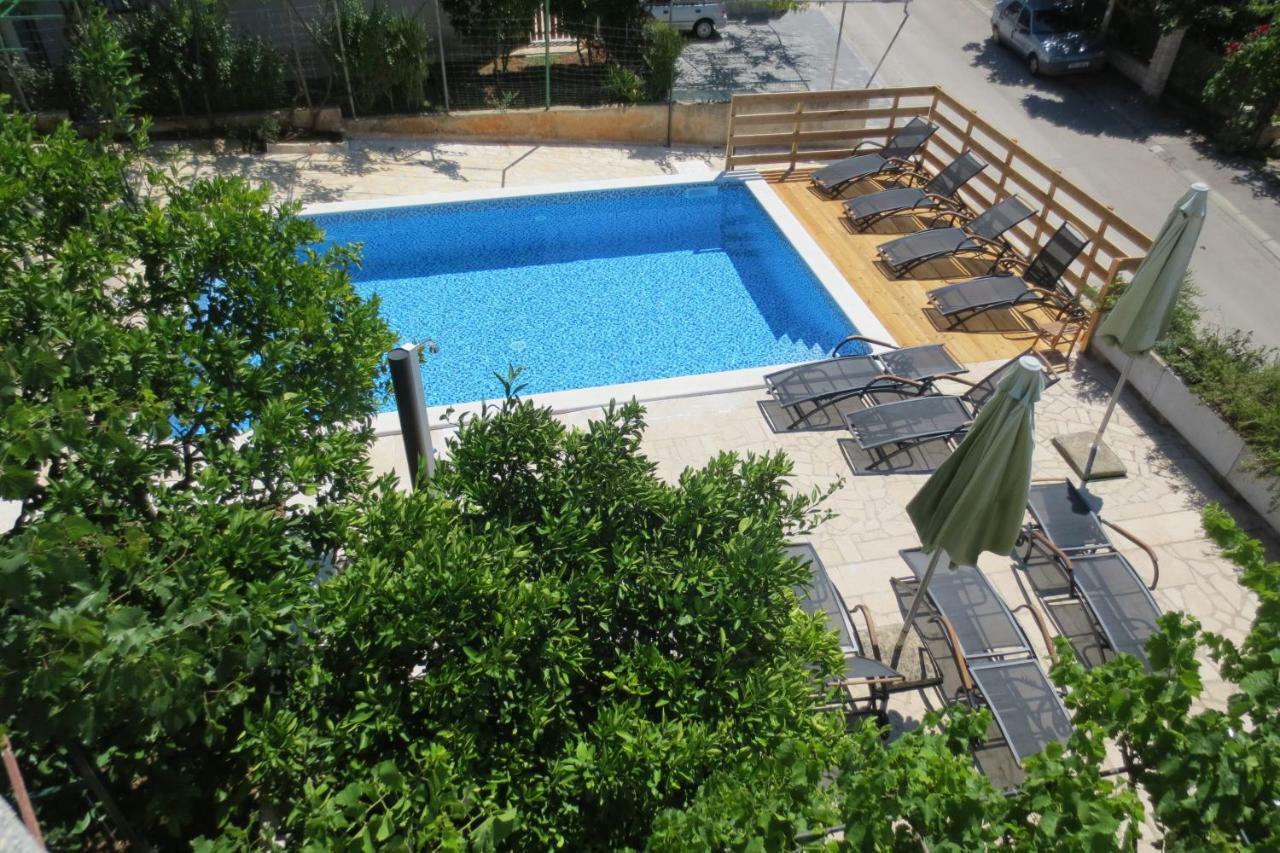 Apartment Petrinic V Pula Exterior photo