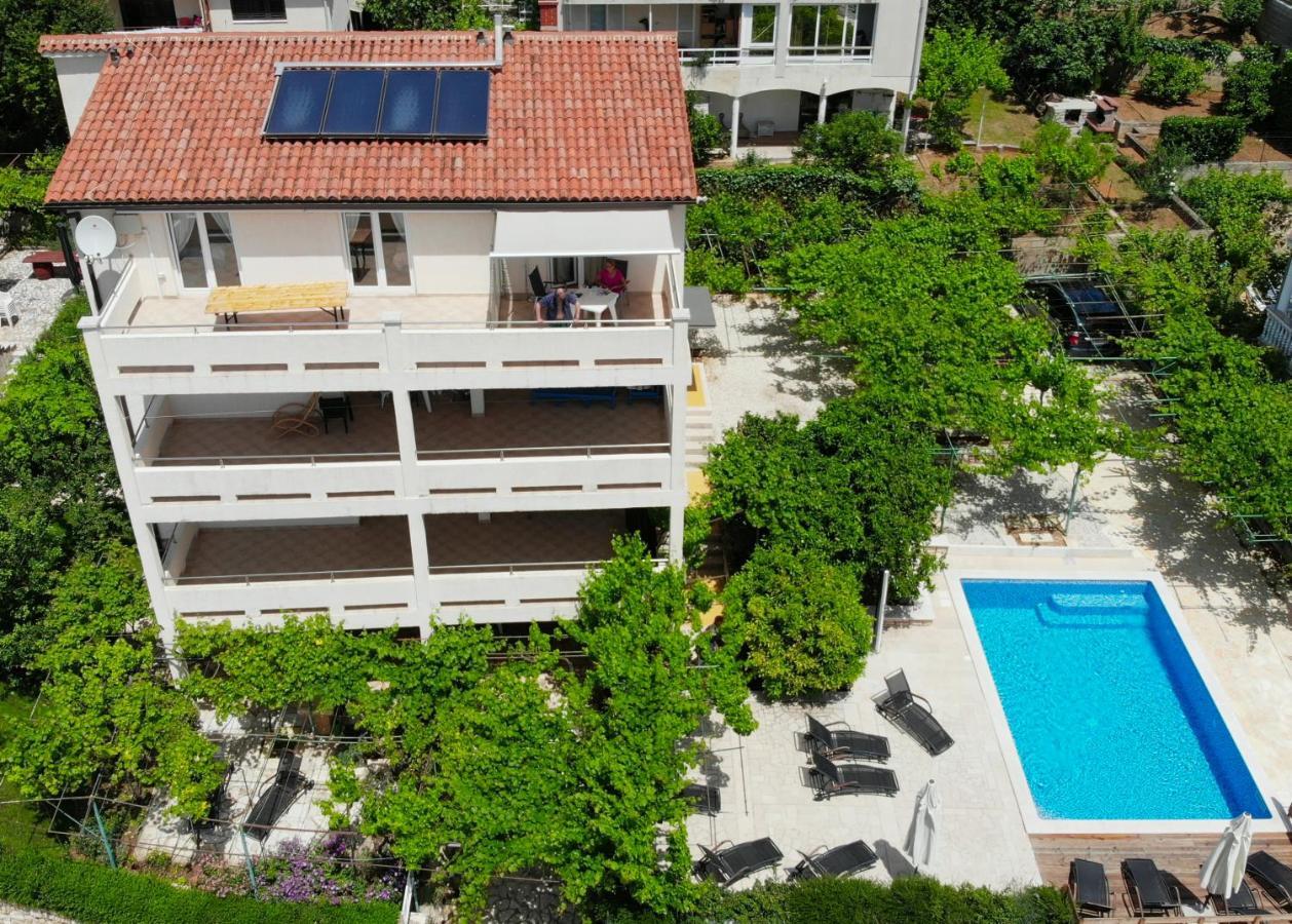Apartment Petrinic V Pula Exterior photo
